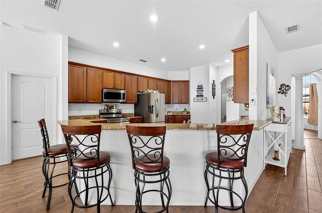 1614 Prairie Blossom Dr Lakeland, FL 33810 - Thumbnail 3