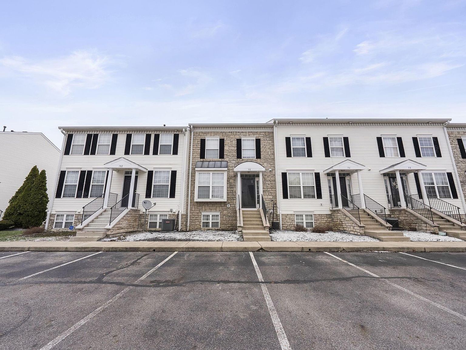 98 Green Ml Blacklick, OH 43004 - Thumbnail 3