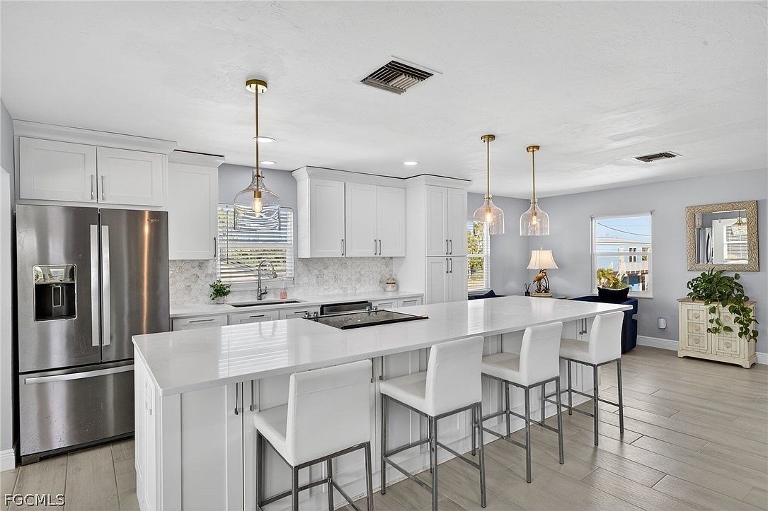 230 Donora Blvd Fort Myers Beach, FL 33931 - Thumbnail 3