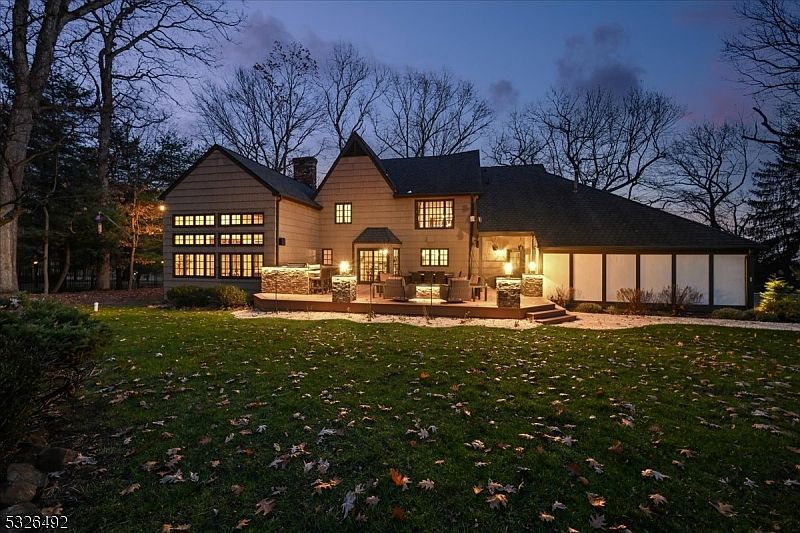 545 Johnston Dr Watchung, NJ 07069 - Thumbnail 3