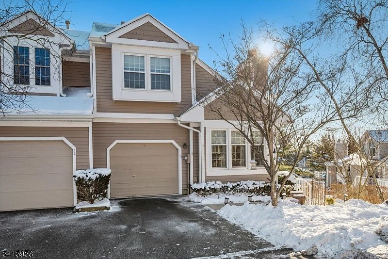 13 Spencer Ln Bedminster, NJ 07921 - Thumbnail 3