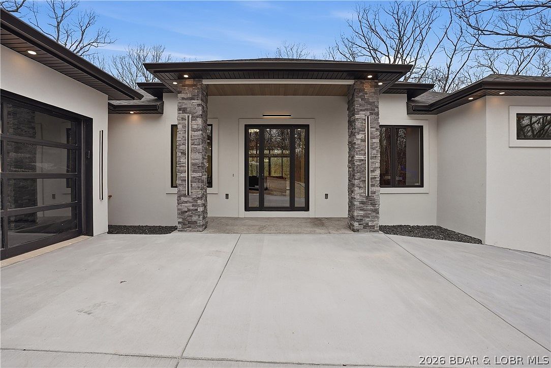 241 Grand View Dr Sunrise Beach, MO 65079 - Thumbnail 3