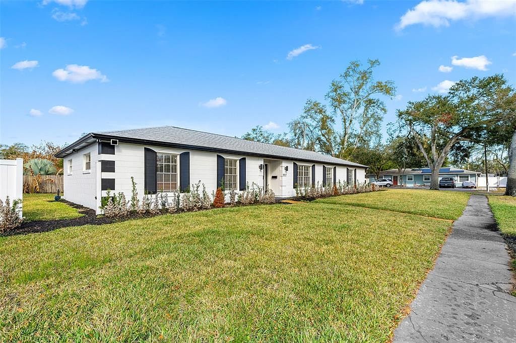 1917 Wyandotte Trl Casselberry, FL 32707 - Thumbnail 3