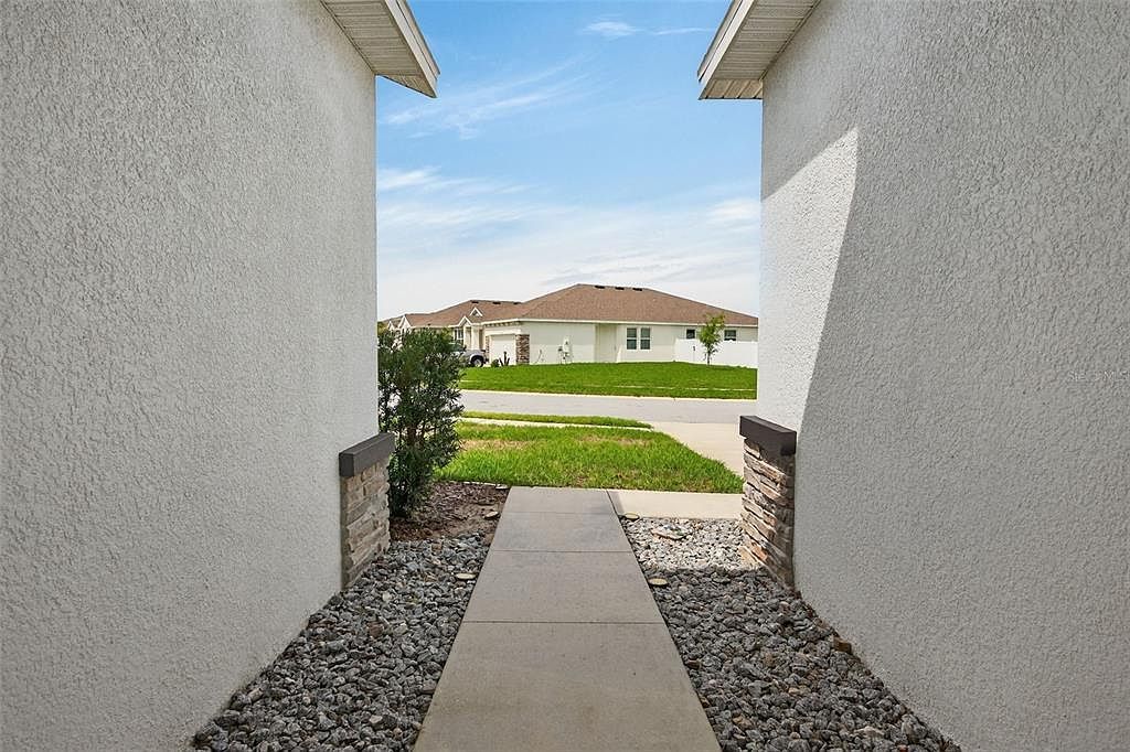 13454 Golden Lime Ave Spring Hill, FL 34609 - Thumbnail 3