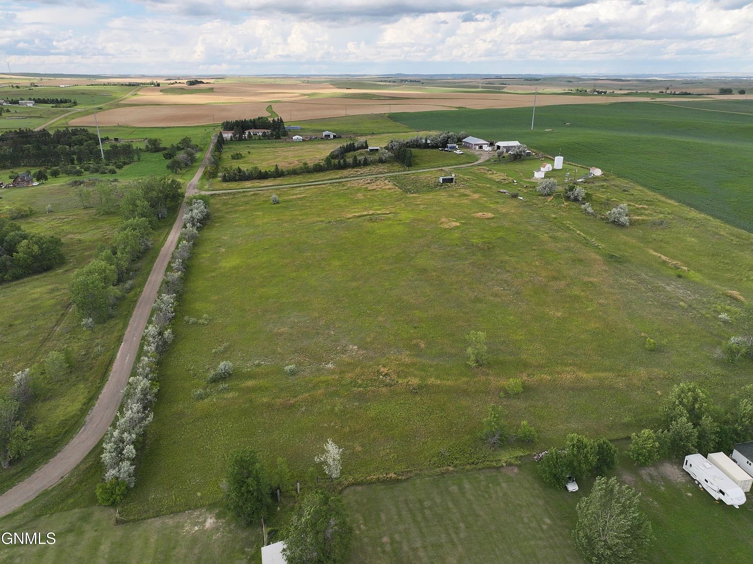 S 3744 Roughrider Ln Mandan, ND 58554 - Thumbnail 3