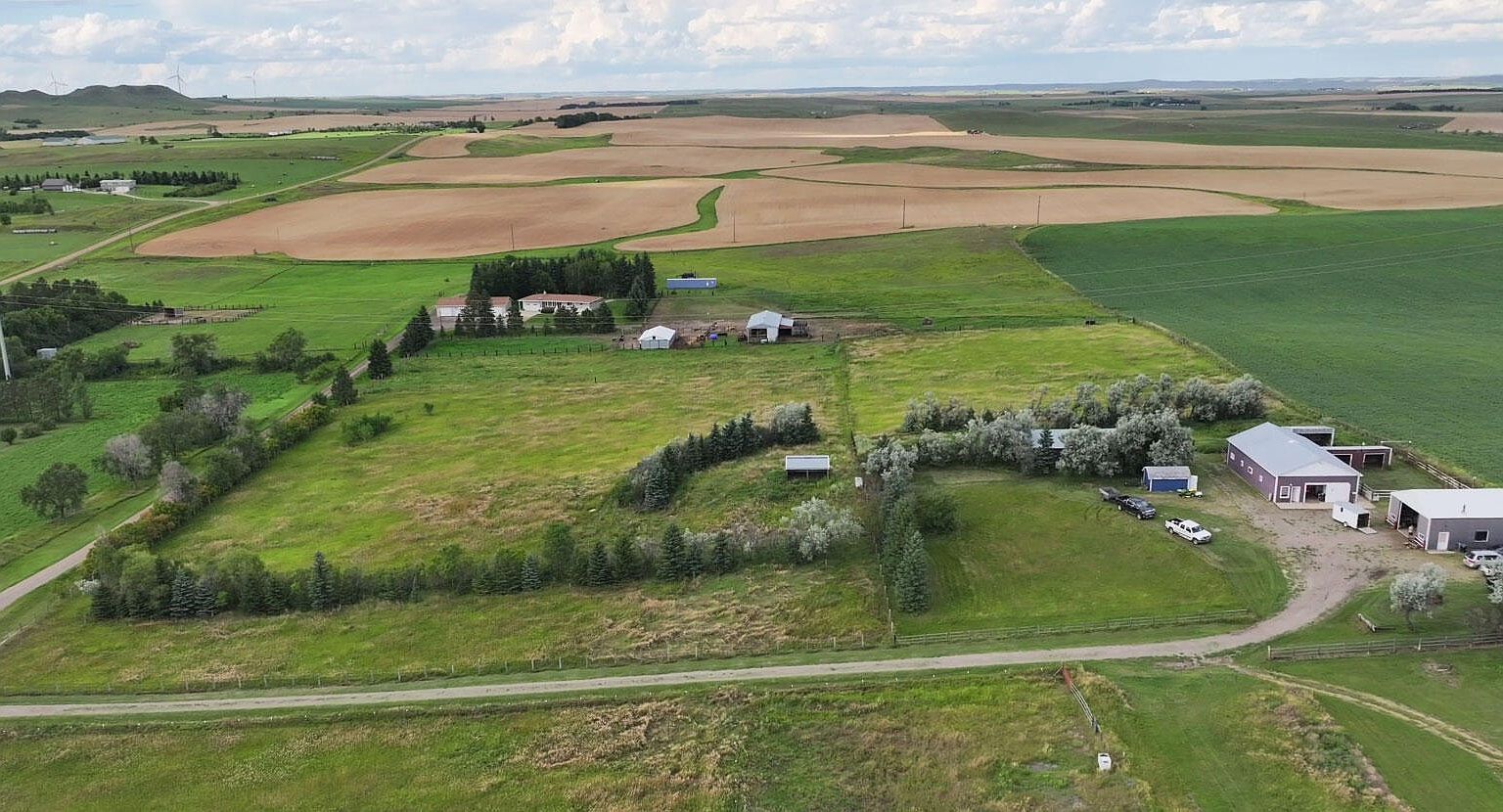 3720 Roughrider Ln N Mandan, ND 58554 - Thumbnail 3