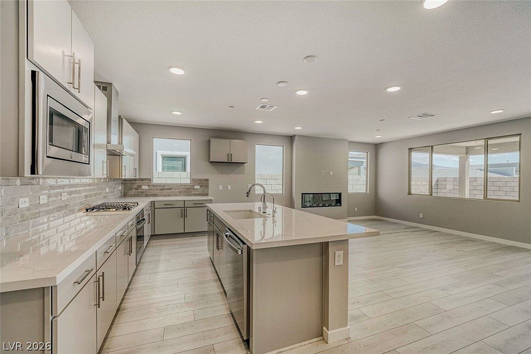 9229 Frazer St Las Vegas, NV 89166 - Thumbnail 3