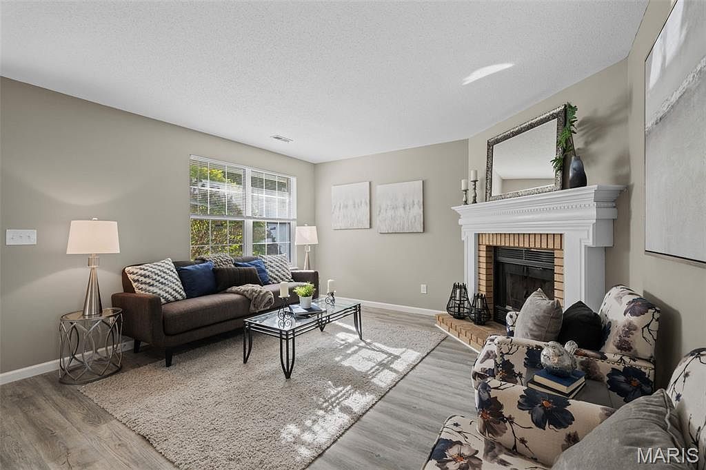 46 Meadow Run Ct #5 Saint Charles, MO 63303 - Thumbnail 3