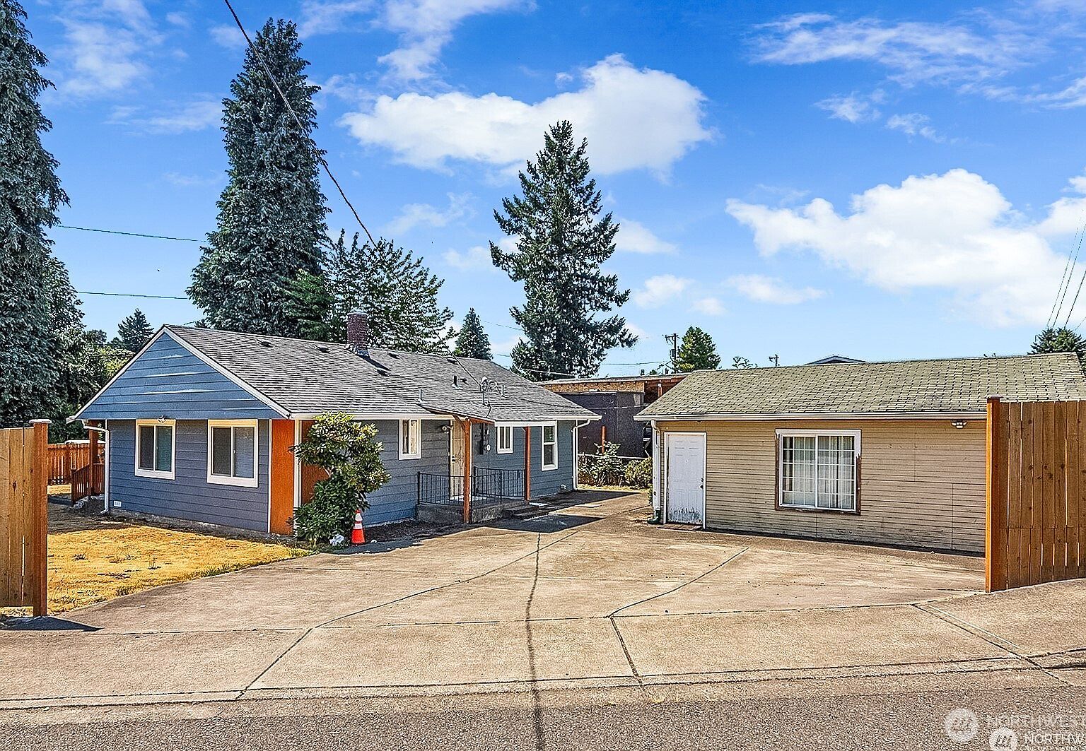 7660 S 126th St Seattle, WA 98178 - Thumbnail 3