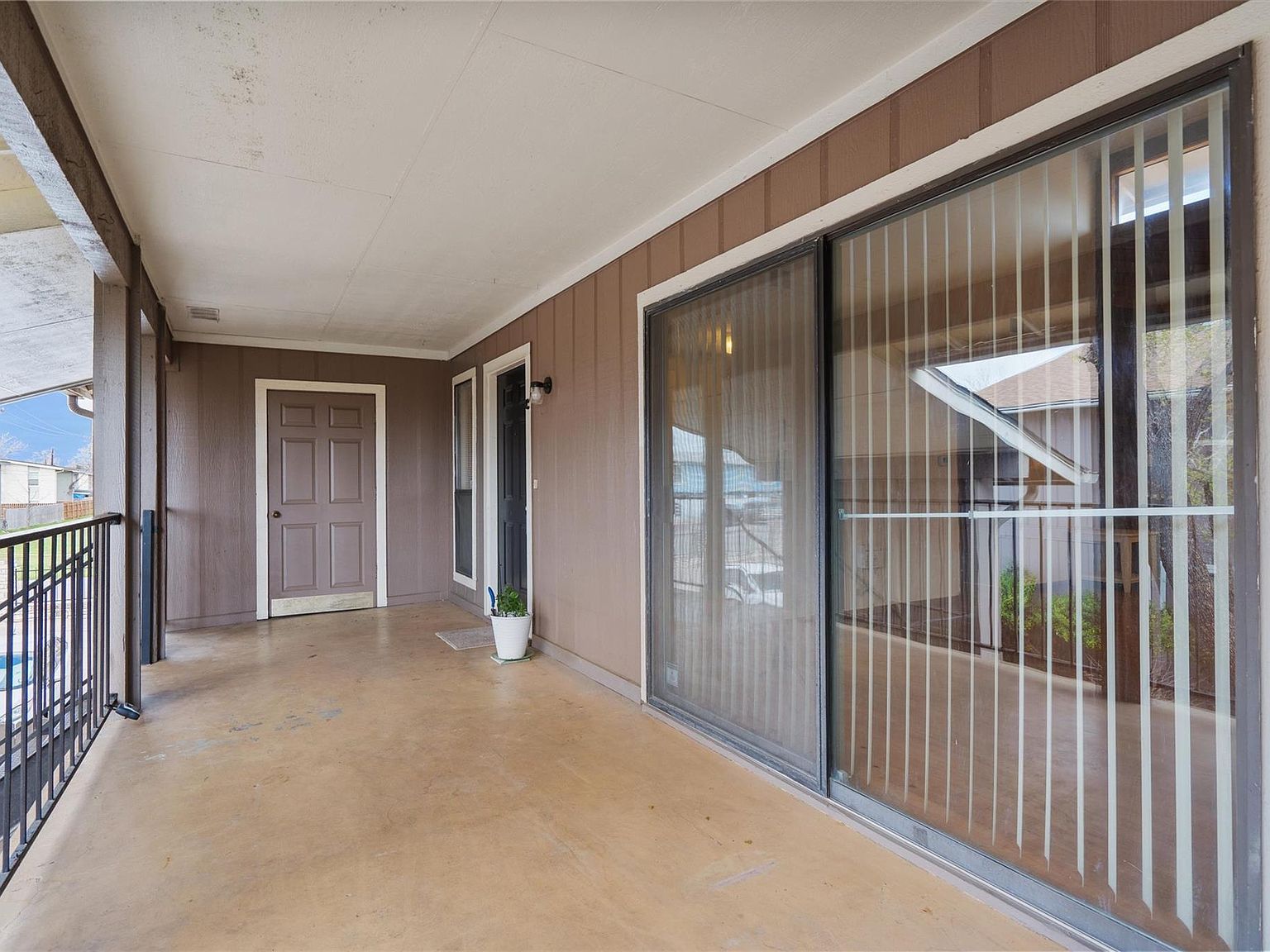 8621 Putnam Dr APT C Austin, TX 78757 - Thumbnail 3