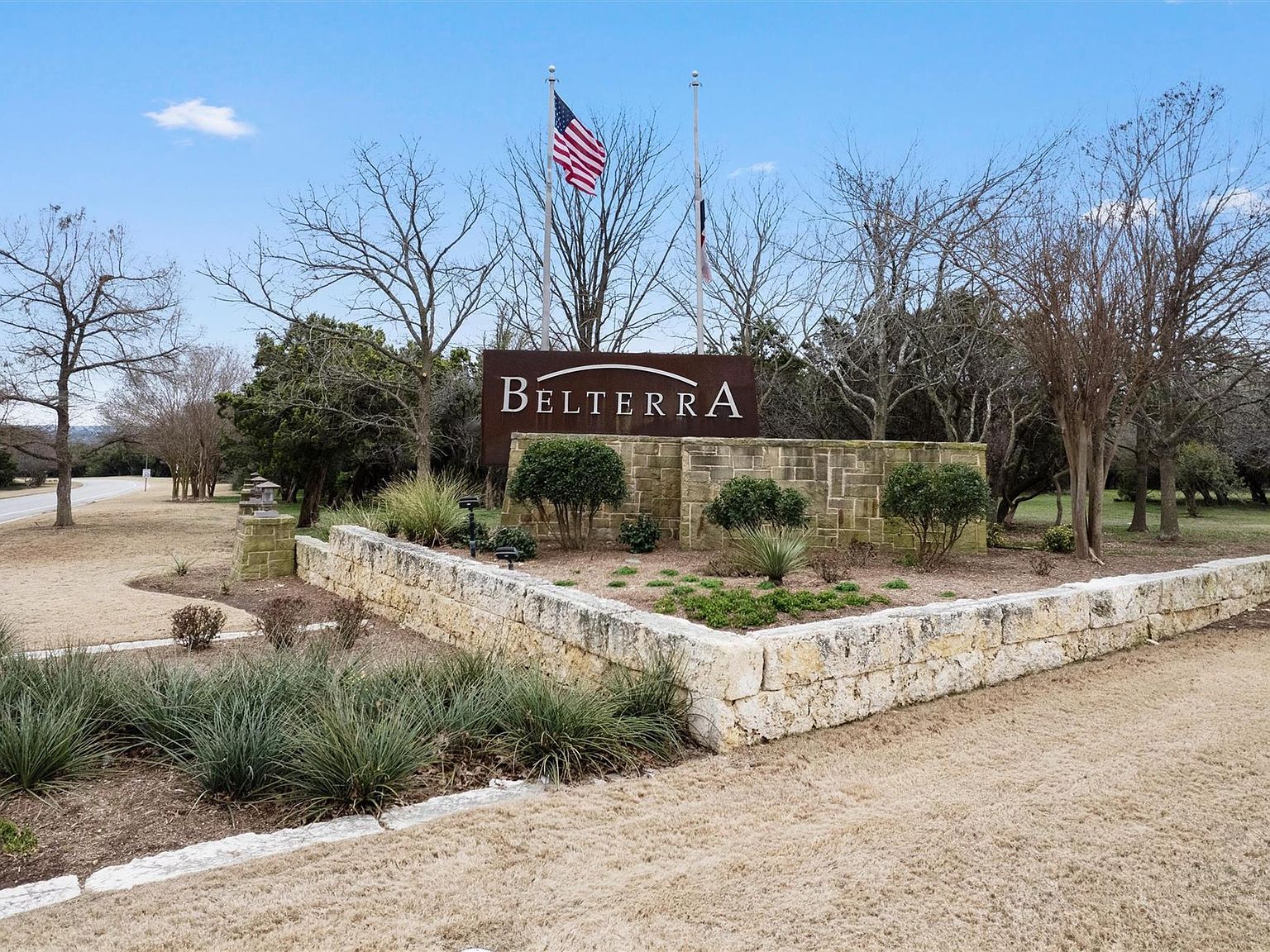 13586 Mesa Verde Dr Austin, TX 78737 - Thumbnail 3