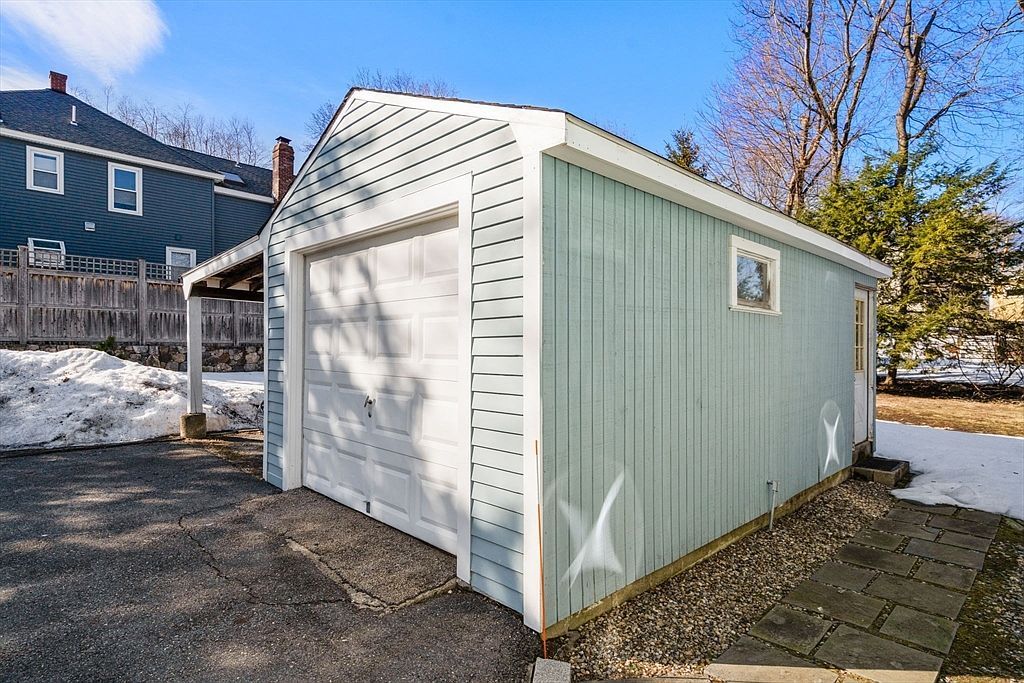 38 Fairfield St Maynard, MA 01754 - Thumbnail 3