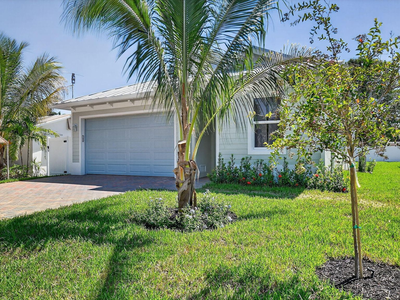 611 N Loxahatchee Dr Jupiter, FL 33458 - Thumbnail 3