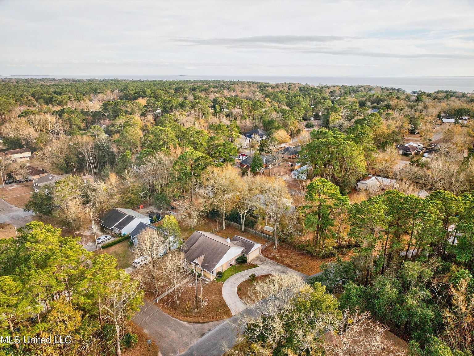 3313 Neptune Dr Gautier, MS 39553 - Thumbnail 3