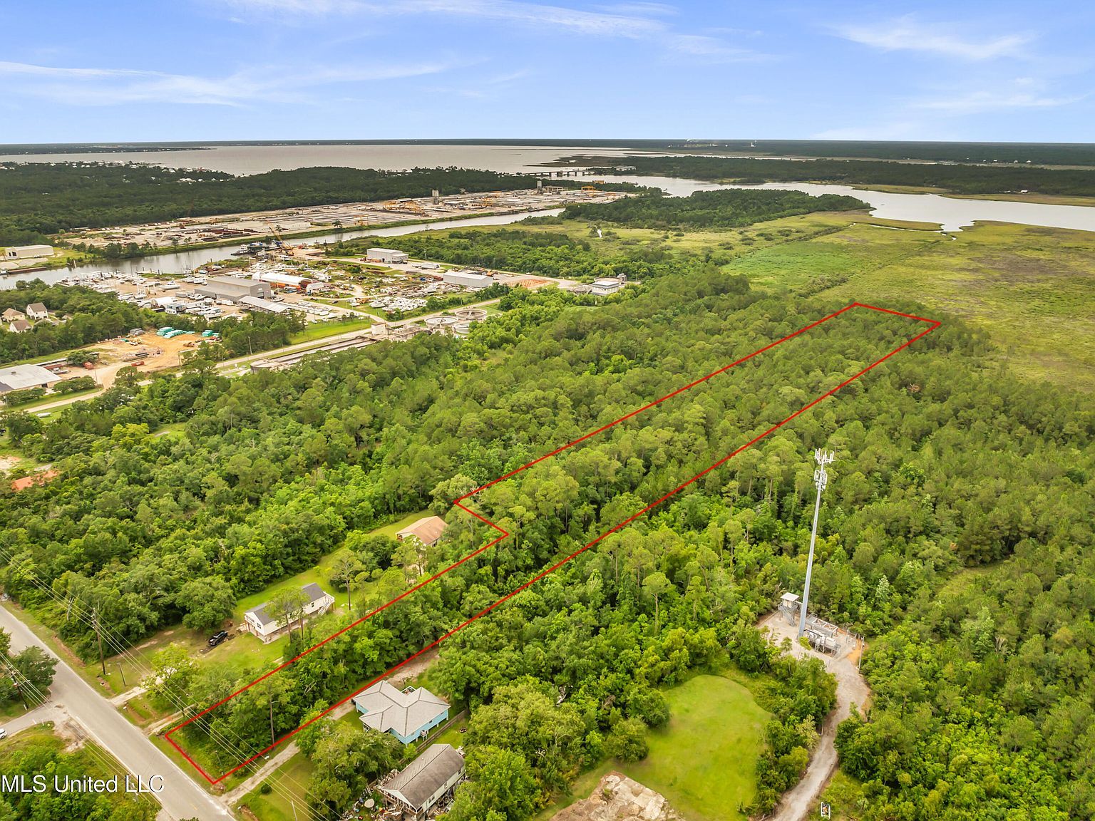 501 E North St Pass Christian, MS 39571 - Thumbnail 3