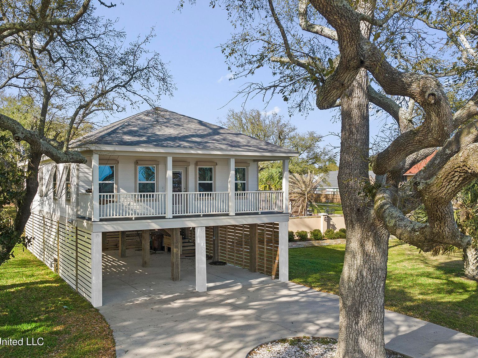 2524 Beach Blvd Biloxi, MS 39531 - Thumbnail 3