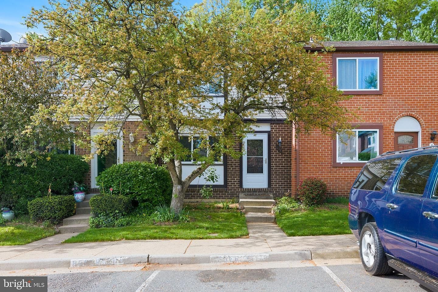 614 Giles Pl Sterling, VA 20164 - Thumbnail 3