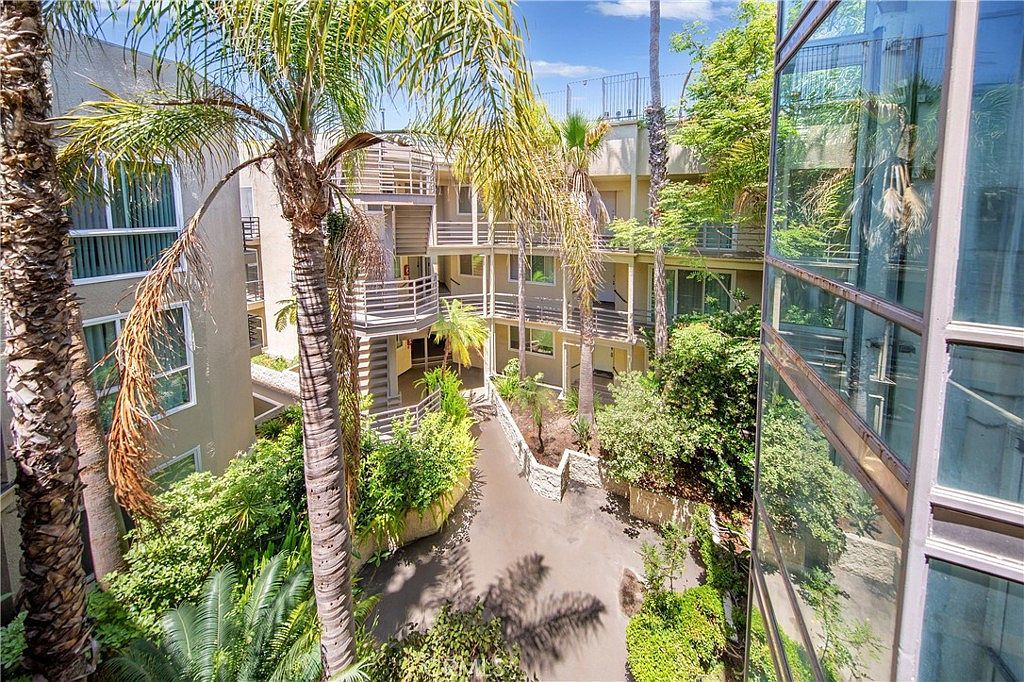 11949 Goshen Ave APT 308 Los Angeles, CA 90049 - Thumbnail 3