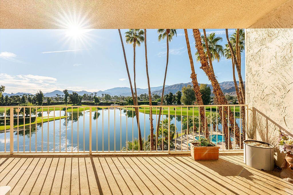 899 Island Dr APT 408 Rancho Mirage, CA 92270 - Thumbnail 3