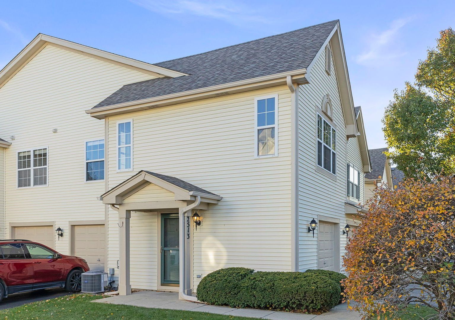 2513 Dickens Dr Aurora, IL 60503 - Thumbnail 3