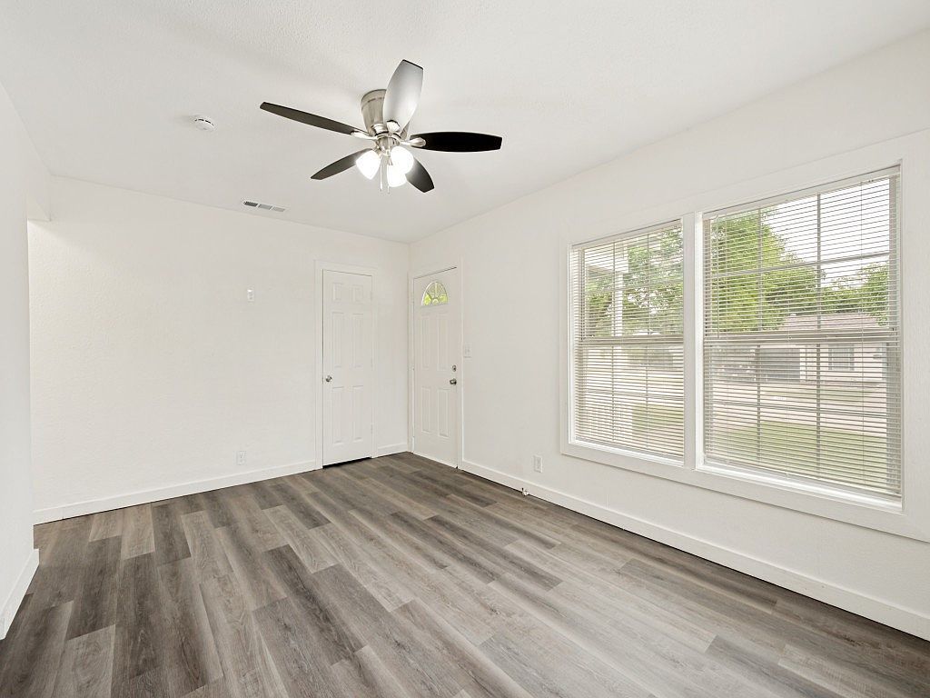 7416 Gaston Ave Fort Worth, TX 76116 - Thumbnail 3