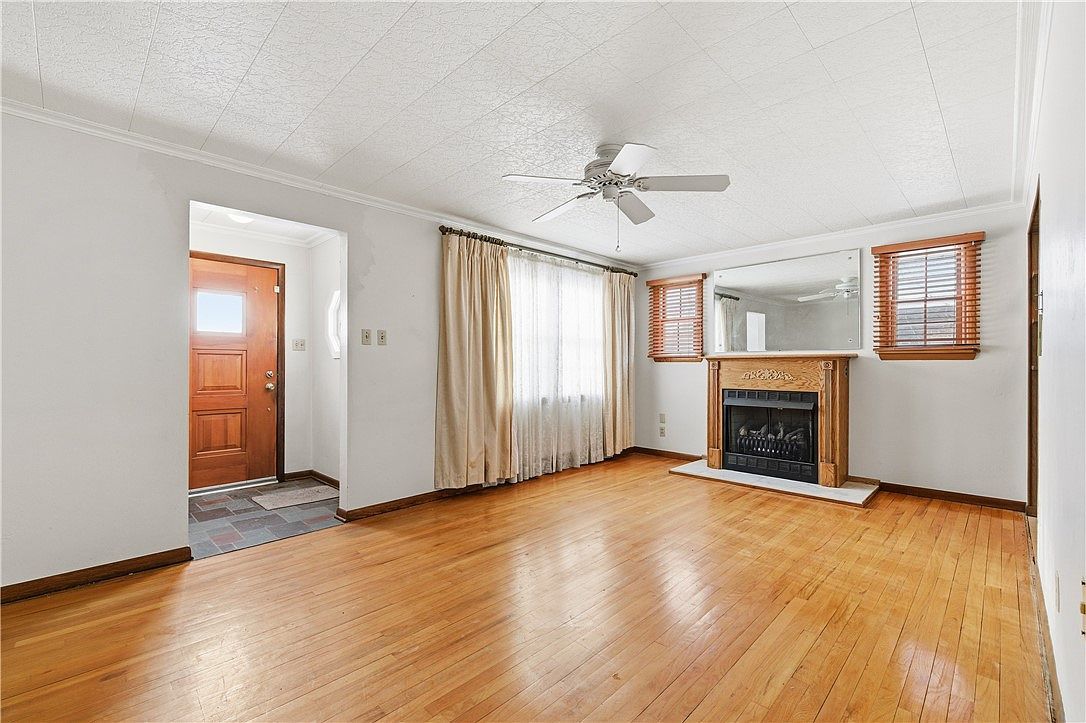 153 Pleasant Hills Blvd Pittsburgh, PA 15236 - Thumbnail 3