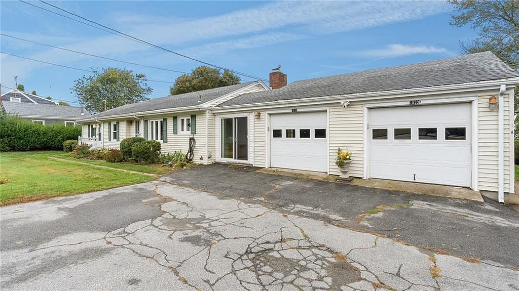 1533 E Main Rd Portsmouth, RI 02871 - Thumbnail 3