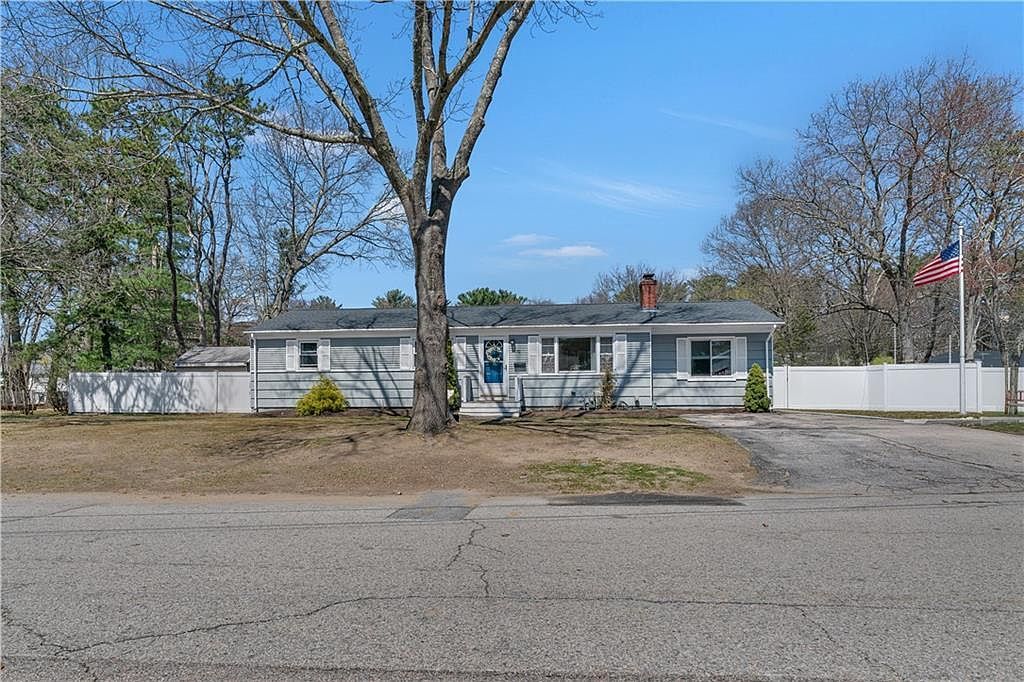 170 Heritage Rd North Kingstown, RI 02852 - Thumbnail 3