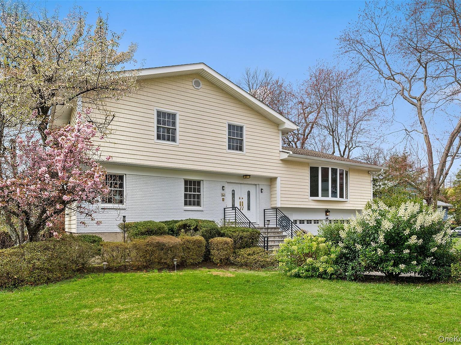 10 Cherry Ln Scarsdale, NY 10583 - Thumbnail 3