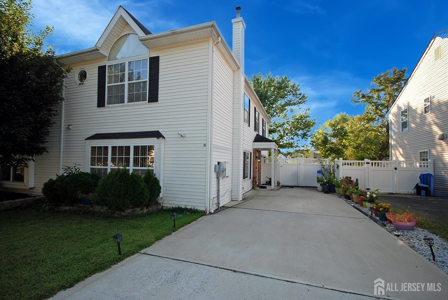 96 Brewster Cir Old Bridge, NJ 08857 - Thumbnail 3