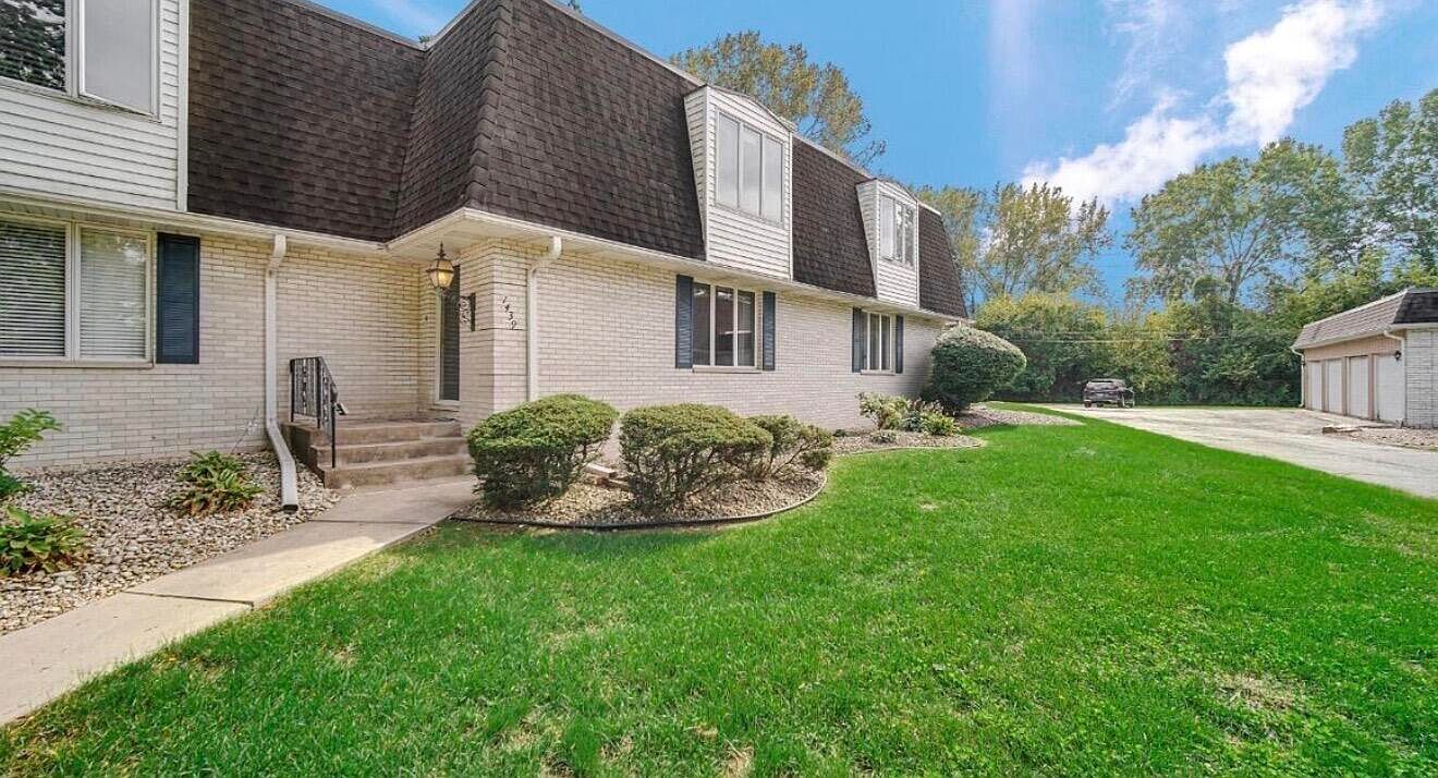 1439 Elm Ct #1439 Schererville, IN 46375 - Thumbnail 3