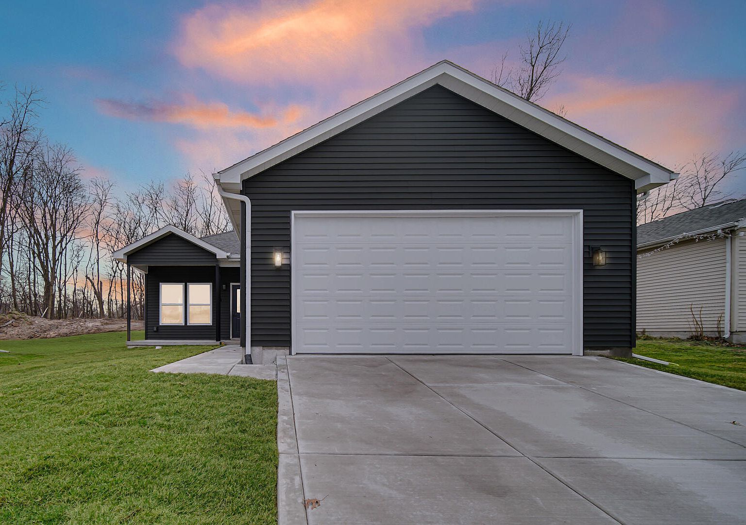 3933 Riverdale Ave Lake Station, IN 46405 - Thumbnail 3