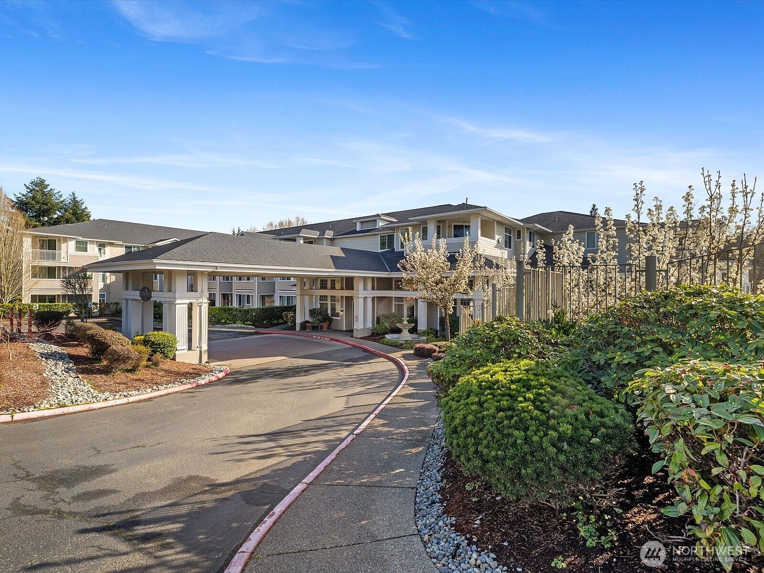 2244 132nd Ave SE APT B214 Bellevue, WA 98005 - Thumbnail 3