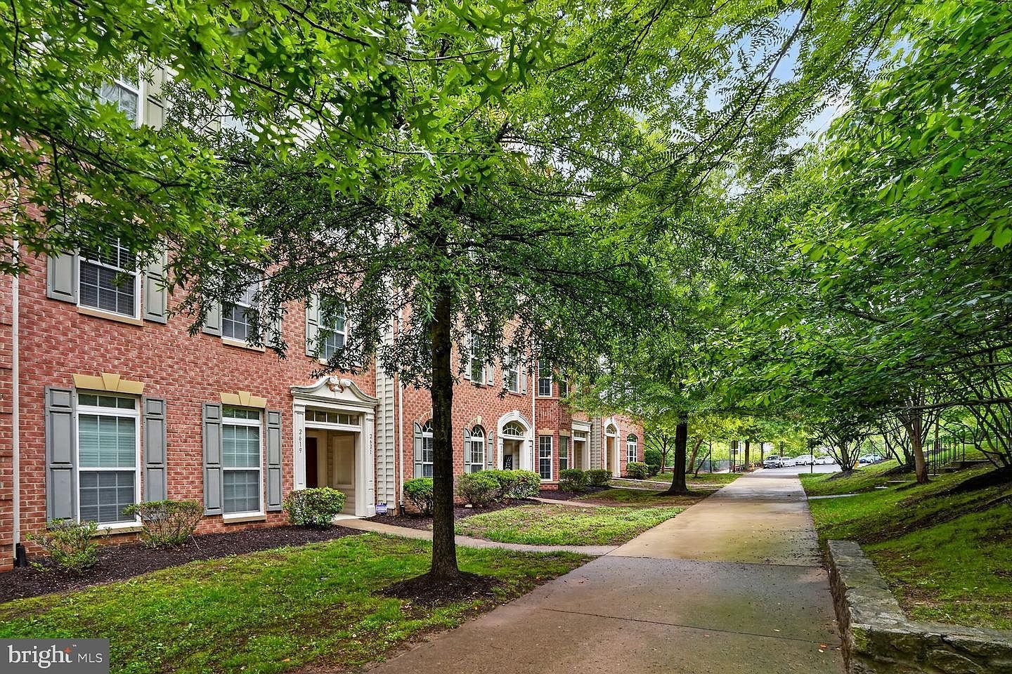 2621 Eastbourne Dr Woodbridge, VA 22191 - Thumbnail 3