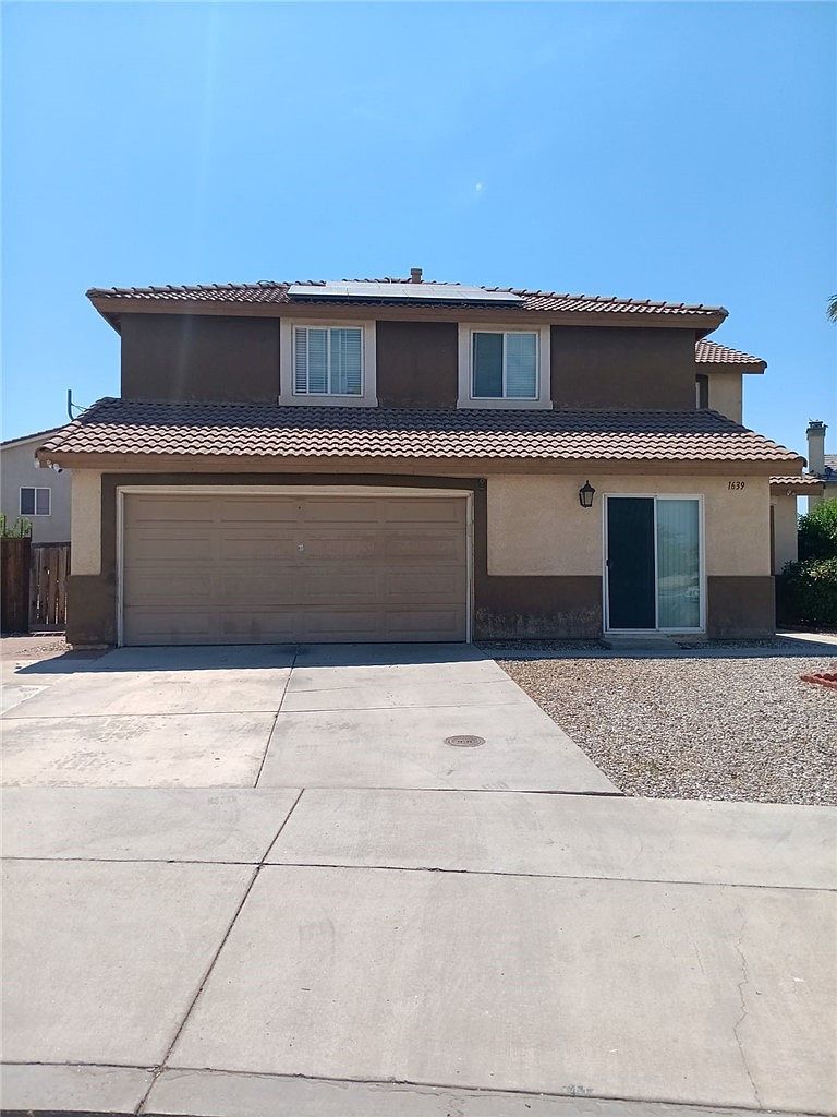 1639 Apple Blossom Way Hemet, CA 92545 - Thumbnail 3