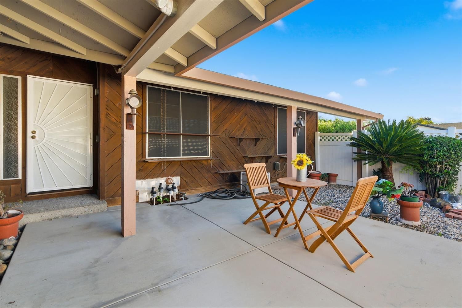 930 Kapareil Dr Tracy, CA 95376 - Thumbnail 3