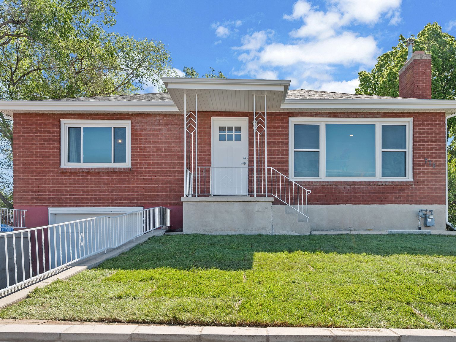770 N Center St Lehi, UT 84043 - Thumbnail 3