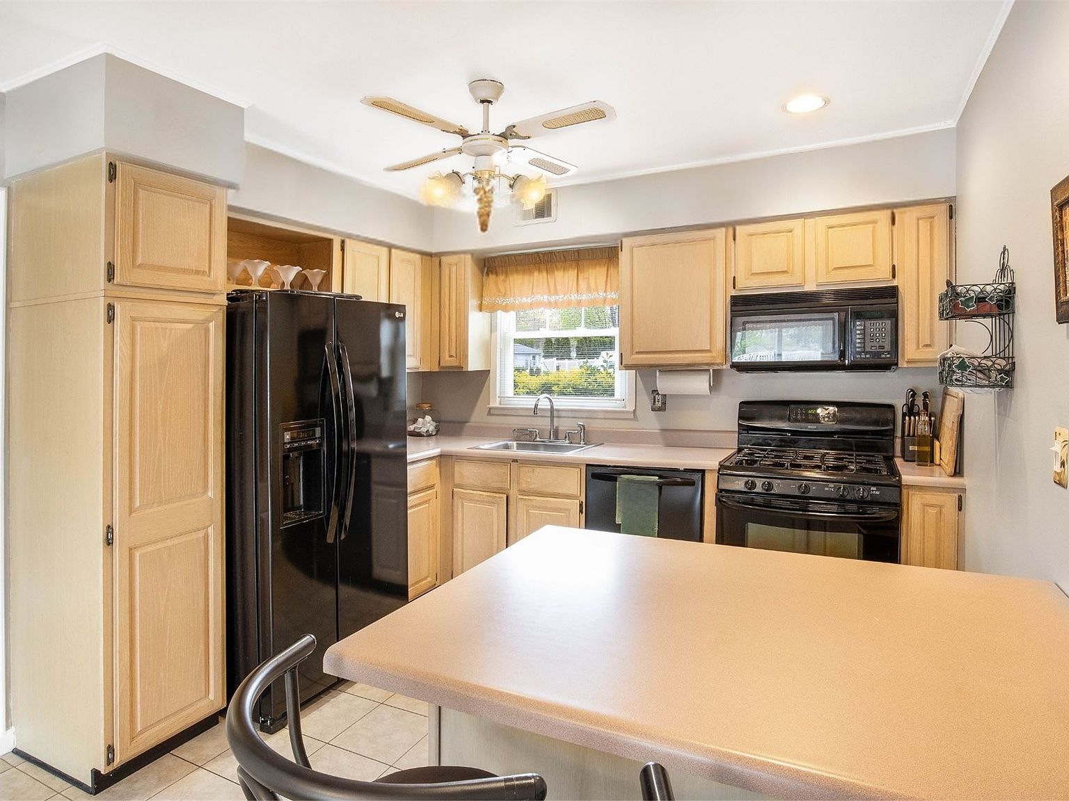 77 Joline Rd Port Jefferson Station, NY 11776 - Thumbnail 3