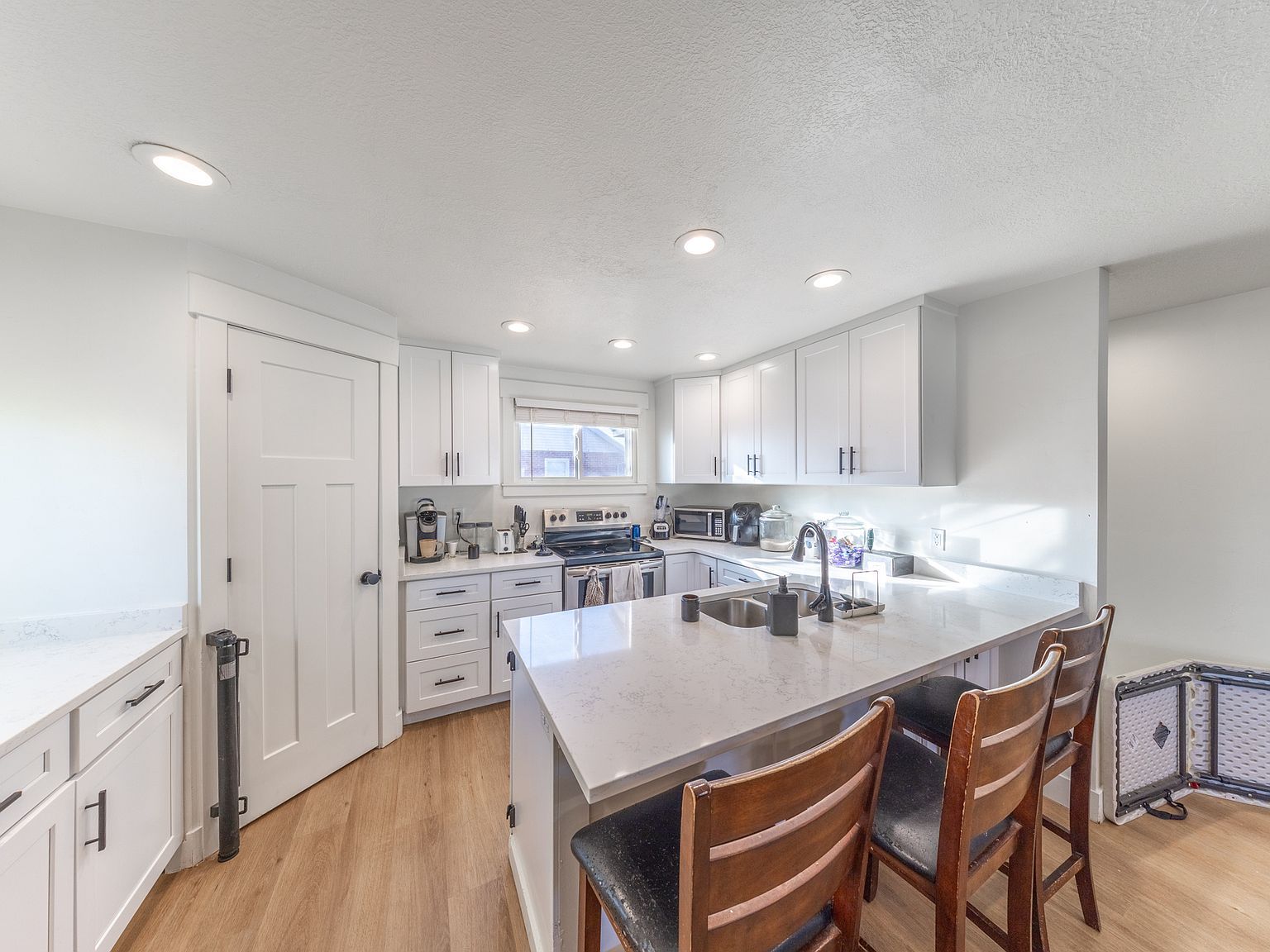 908 S 550 E Clearfield, UT 84015 - Thumbnail 3