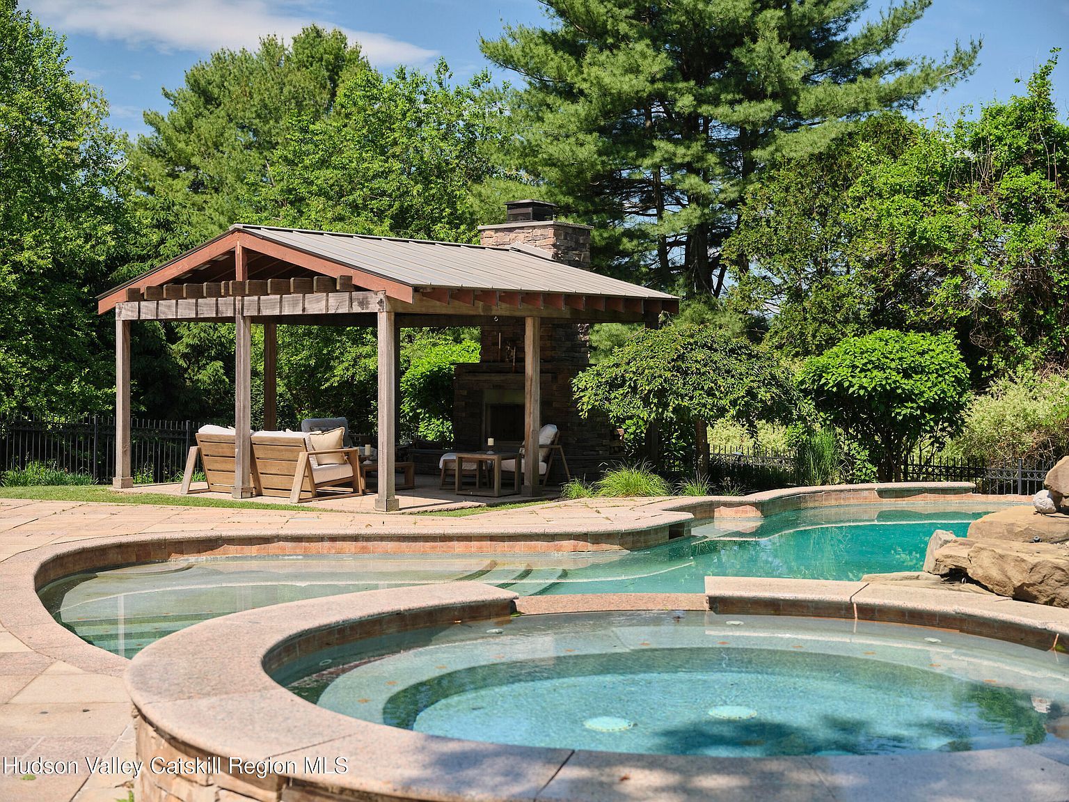 139 Jeffrey Ln Hurley, NY 12443 - Thumbnail 3