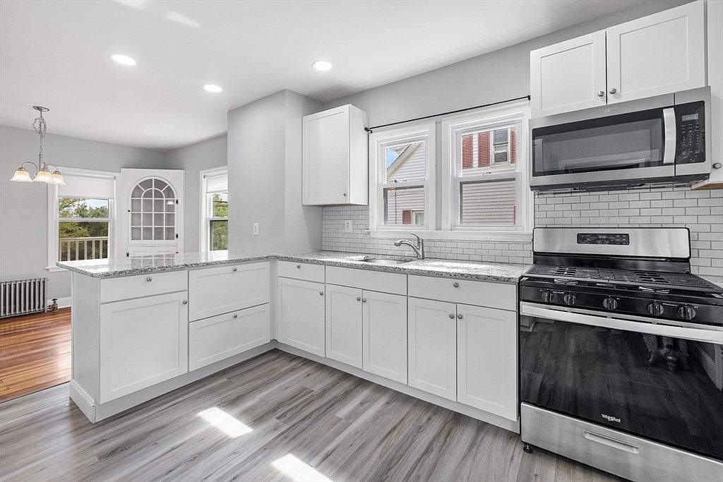 117 Gorham St Chelmsford, MA 01824 - Thumbnail 3