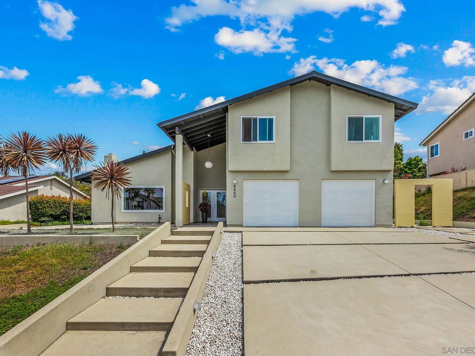 6540 Persa St Carlsbad, CA 92009 - Thumbnail 3