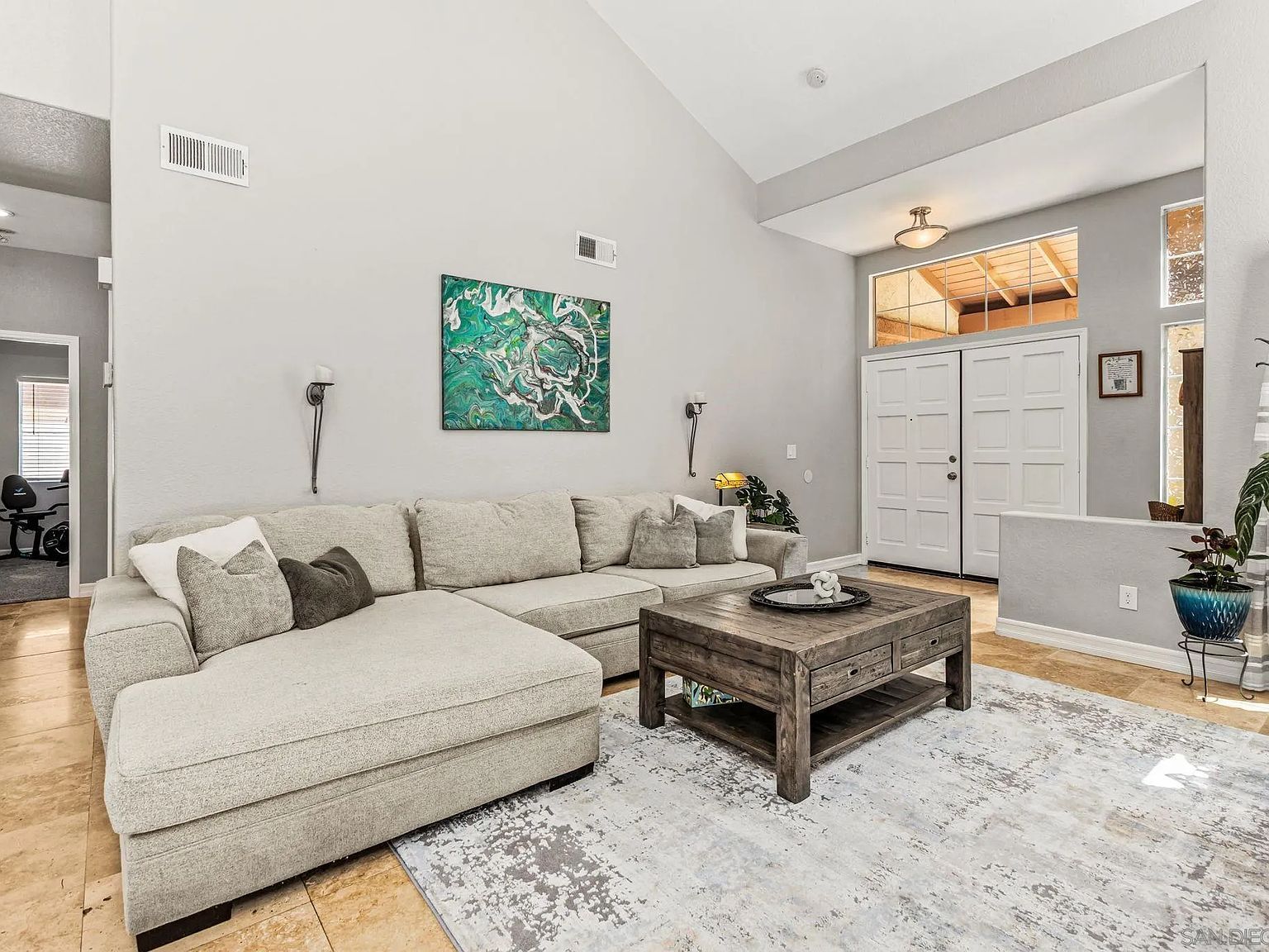 1021 Museum Ct Oceanside, CA 92057 - Thumbnail 3