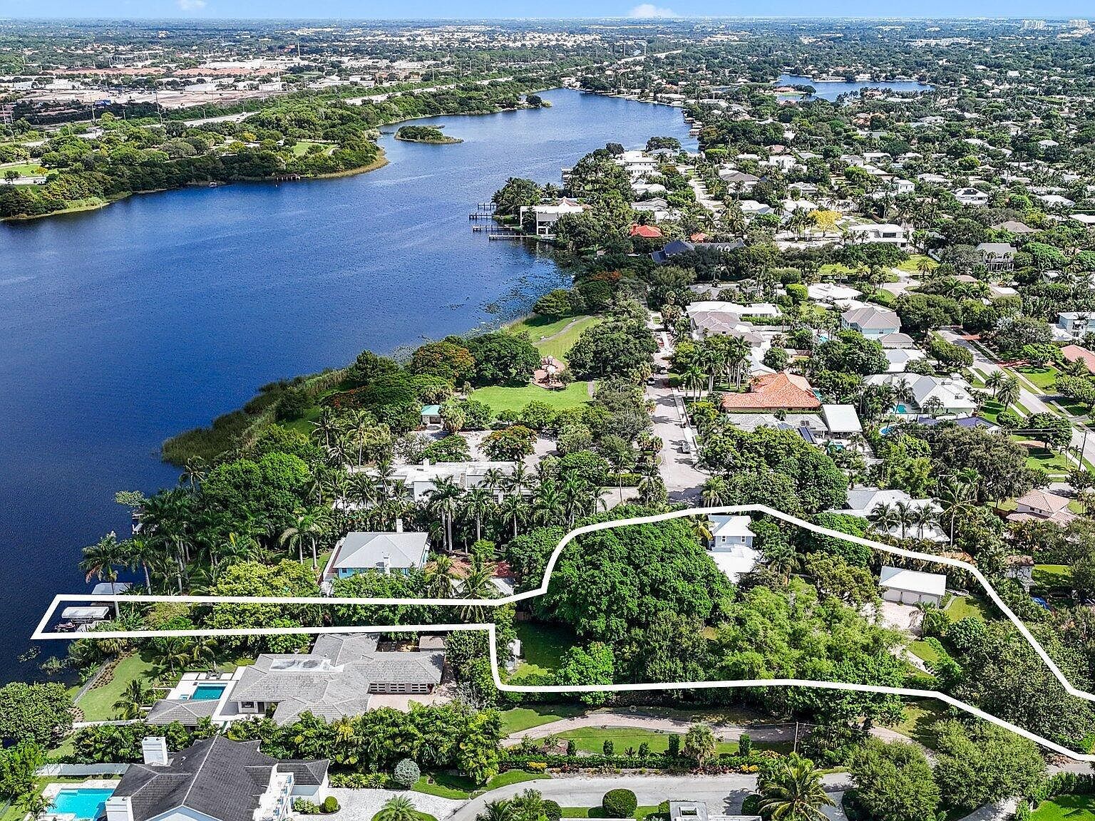 920 Hibiscus Ln Delray Beach, FL 33444 - Thumbnail 3