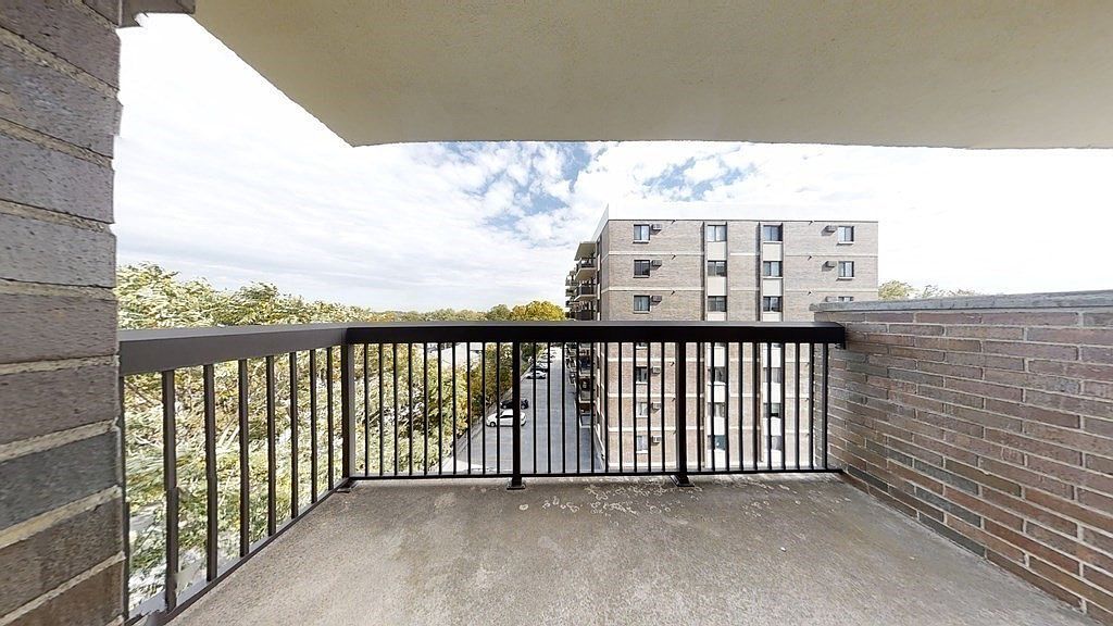 164 Galen St APT 65 Watertown, MA 02472 - Thumbnail 3