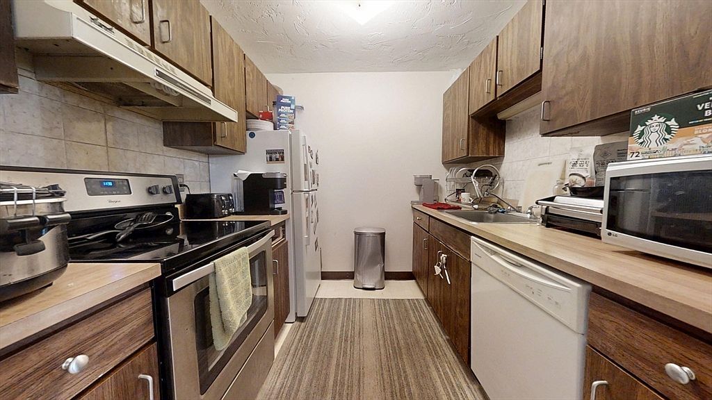 16 Winter St APT 26C Waltham, MA 02451 - Thumbnail 3