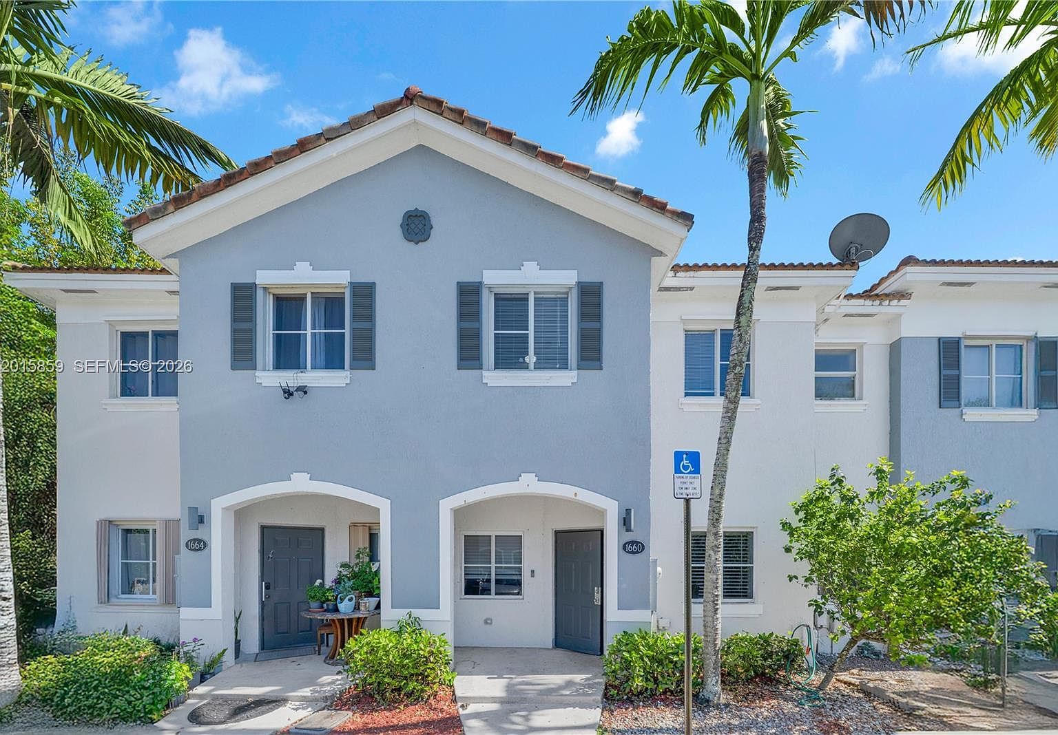 1660 SE 30th St Homestead, FL 33035 - Thumbnail 3