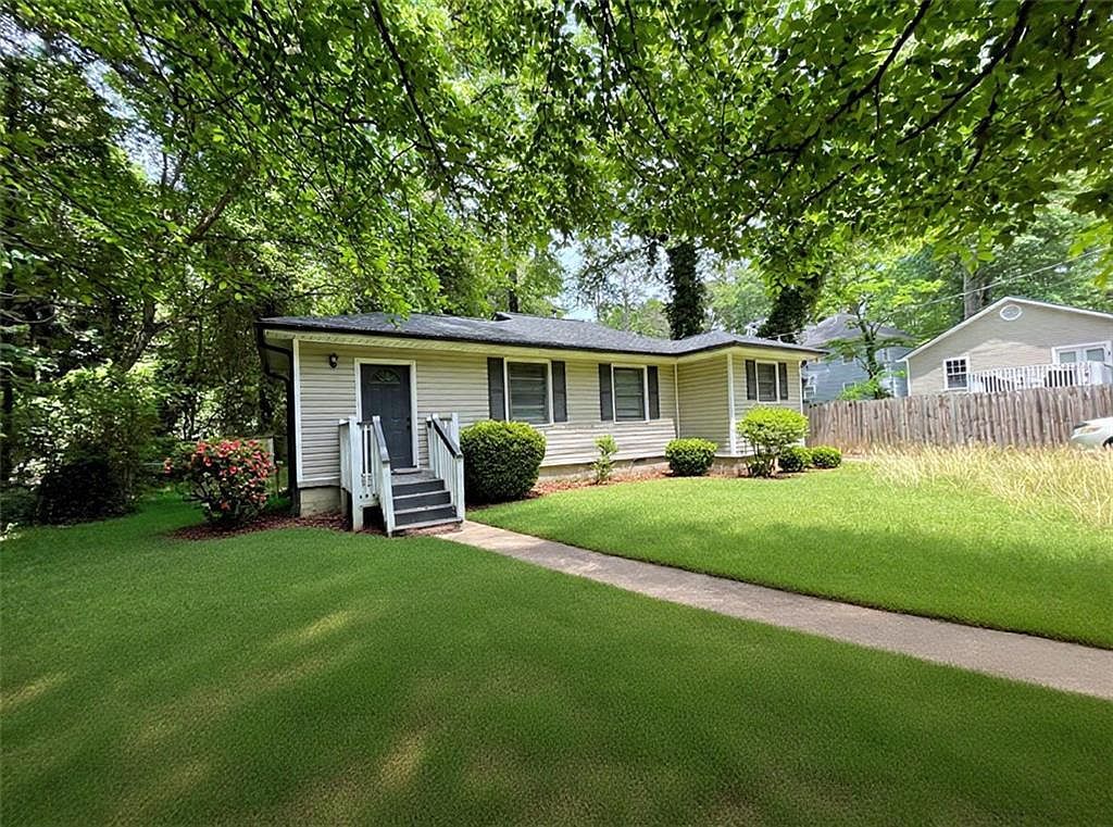 2233 Park Ter College Park, GA 30337 - Thumbnail 3