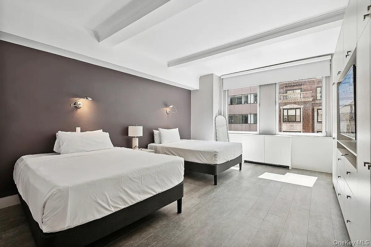 111 E 56th St #1102 New York, NY 10022 - Thumbnail 3