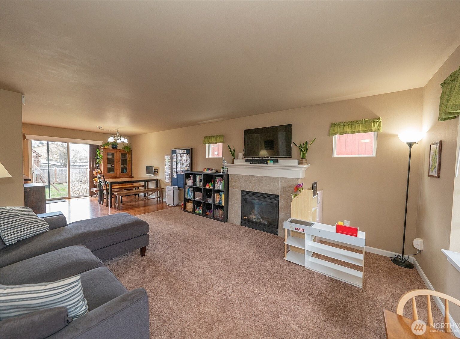 9236 Carys St SE Yelm, WA 98597 - Thumbnail 3